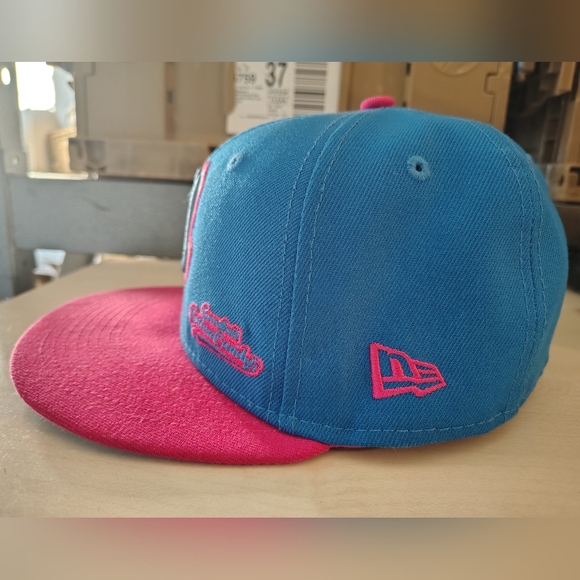 Atlanta Braves New Era Blue/Pink MLB x Big League Chew Fitted Hat - Picture 3 of 10